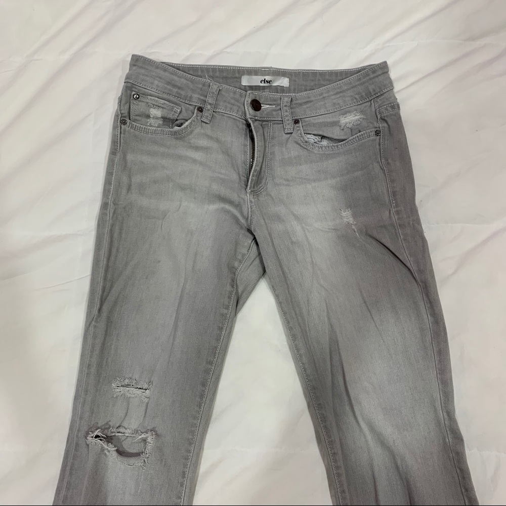 ⭐️ Gray Skinny Jeans Ripped - Picture 2 of 5